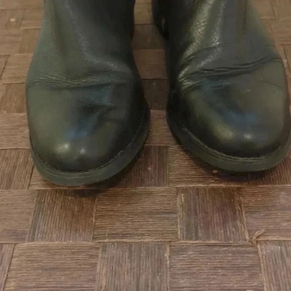 Etienne Aigner size 6 knee-high boots - Picture 3 of 6